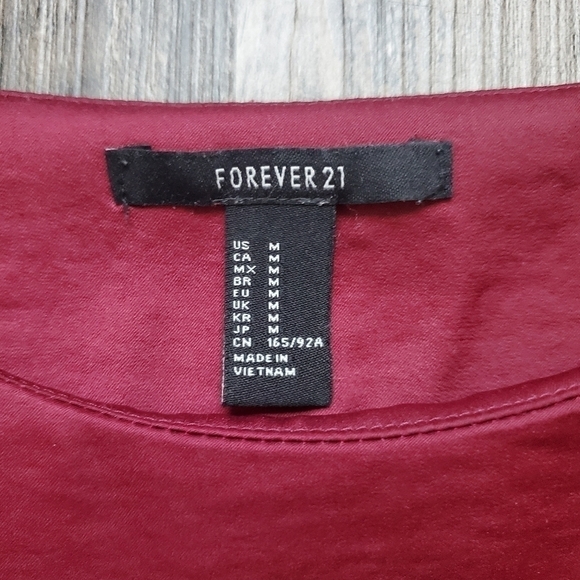 Cropped Blouse - Picture 4 of 4